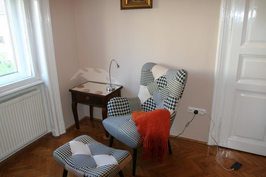 Diamonds Apartment With 2 Rooms Near Guzsdu Udvar Βουδαπέστη Εξωτερικό φωτογραφία